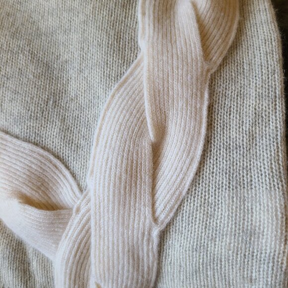 White & Warren Cashmere sweater - Picture 5 of 8